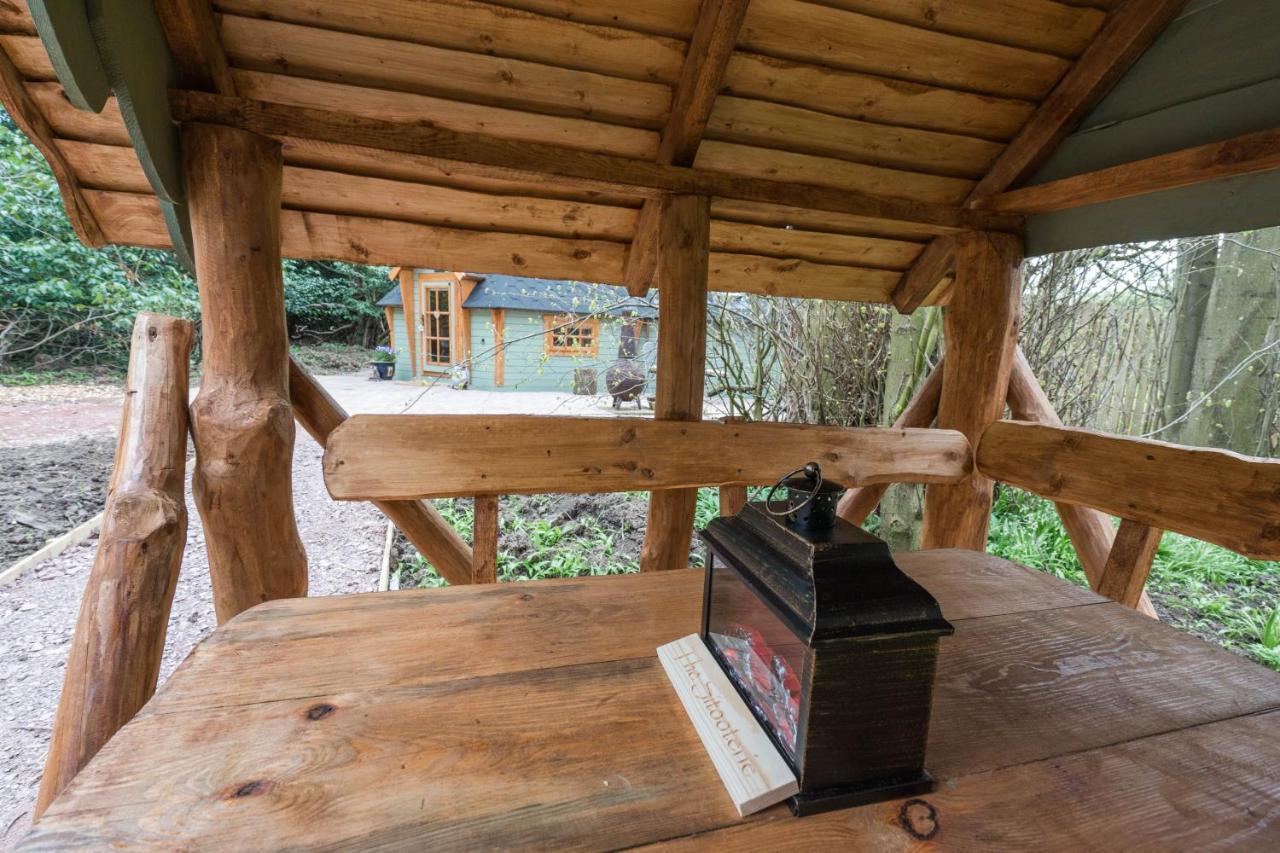 Cozy Carluke Lodge Retreat Exteriör bild